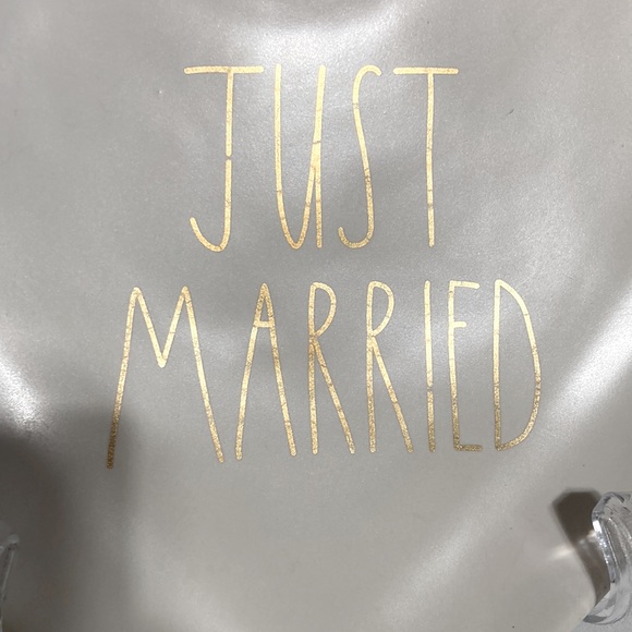 Rae Dunne JUST MARRIED Heart Shaped Trinket Jewelry  Wedding Display Plate - Picture 3 of 8